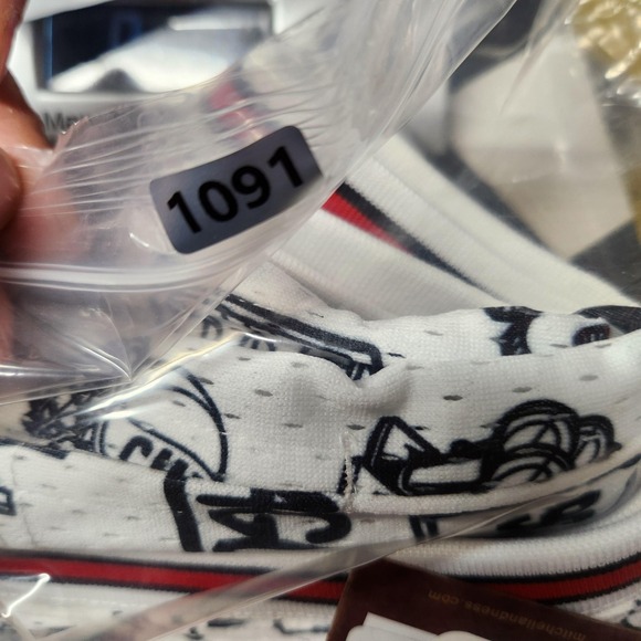 Chicago Bulls Jersey Womens Medium Mitchell &‎ Ness NBA Basketball Pippen 33 HWC - Picture 8 of 8